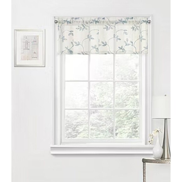 NEW R Home Meadow Tailored Rod Pocket Valance 50in x 15in Ivory / Fog Blue - Picture 1 of 3